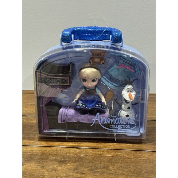 Disney Animator's Collection Elsa Mini Doll Play Set - Picture 3 of 7